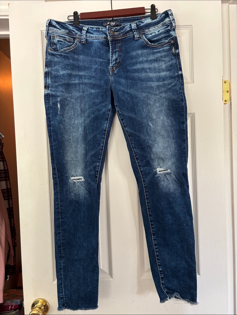 Silver Jeans women’s Distressed Blue Denim Jeans